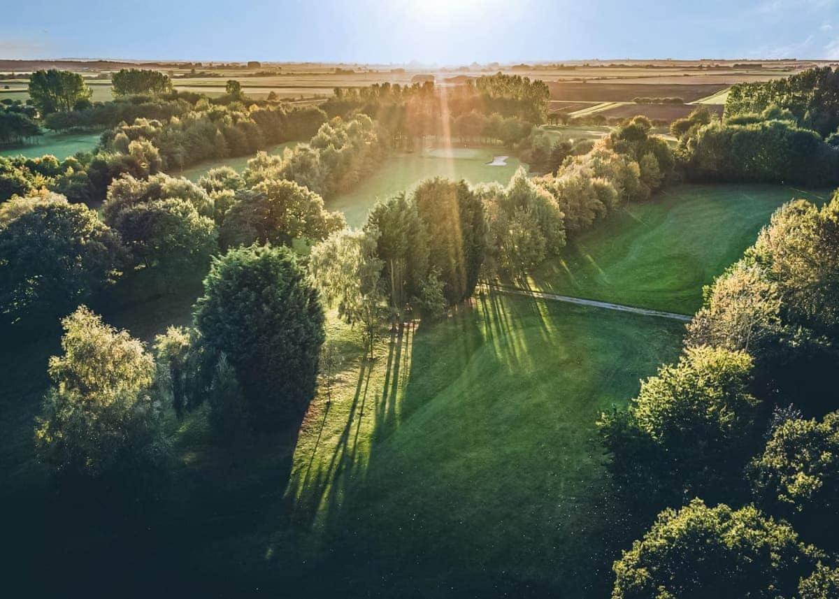 Messingham Lakes Hotell Eksteriør bilde